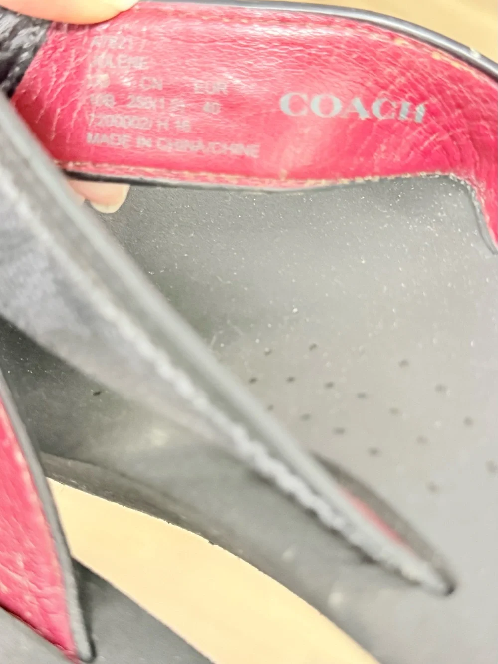 Y2K COACH Black Thong Sandals with Red Accent